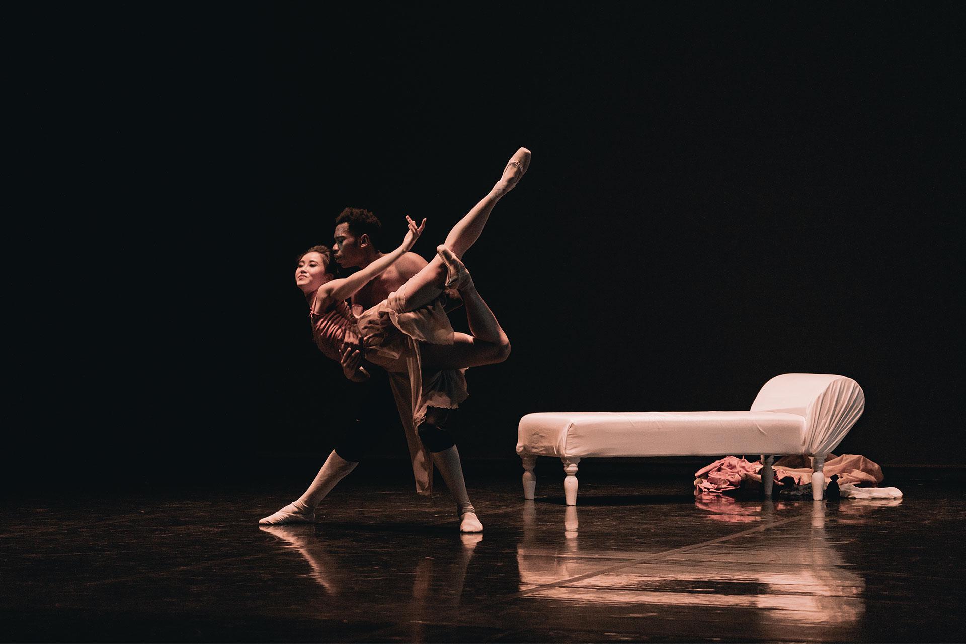 Mlindi Kulashe as Valmont and Kyungka Kwak as Courtesan Emilie in Dangerous Liaisons. Photo Riku Ito